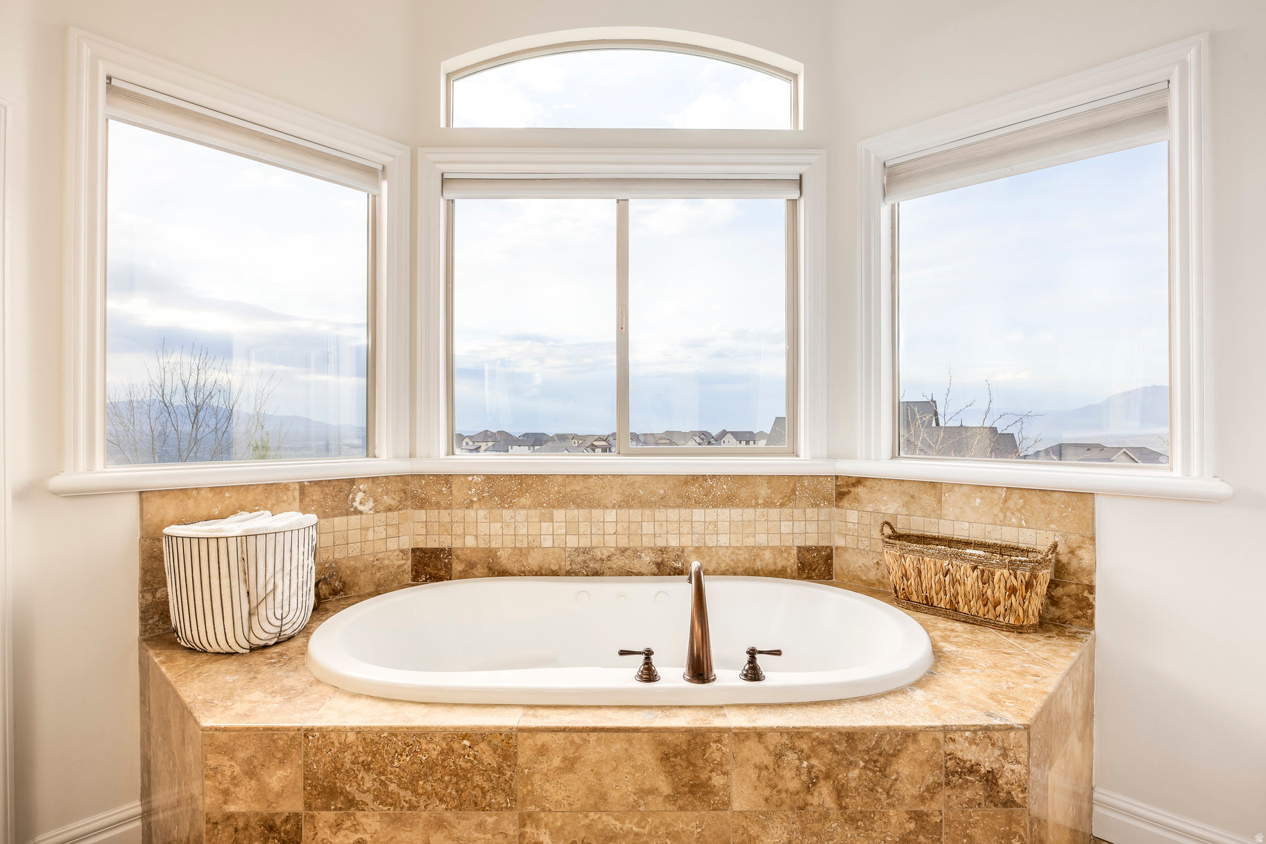 RIDGEWOOD - Residential