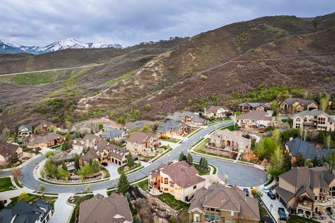 Tiny photo for 1263 E WILD MAPLE CT, Draper, UT 84020 (MLS # 2120594)