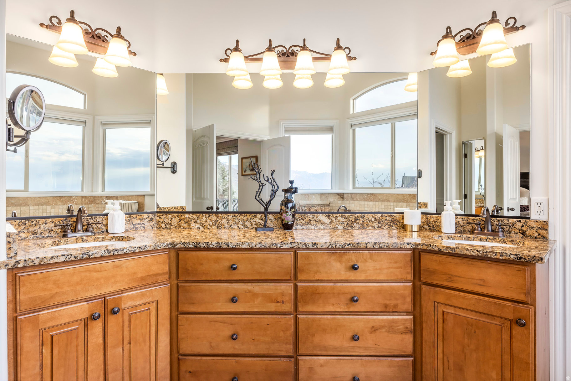 RIDGEWOOD - Residential