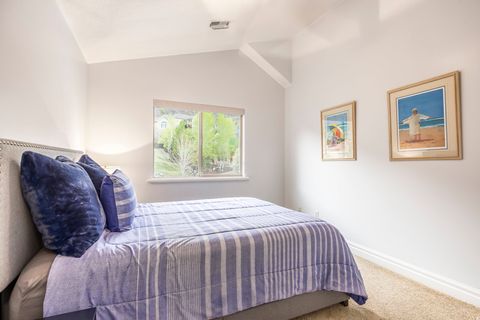 Tiny photo for 1263 E WILD MAPLE CT, Draper, UT 84020 (MLS # 2120594)