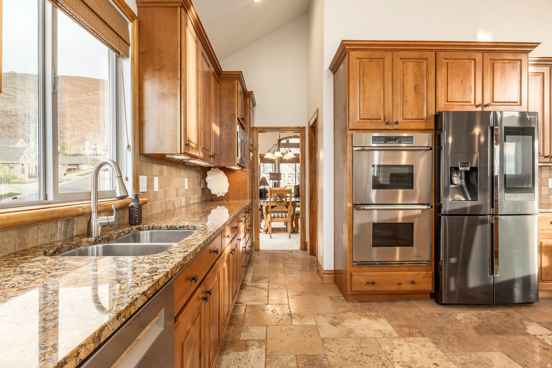 1263 E WILD MAPLE CT