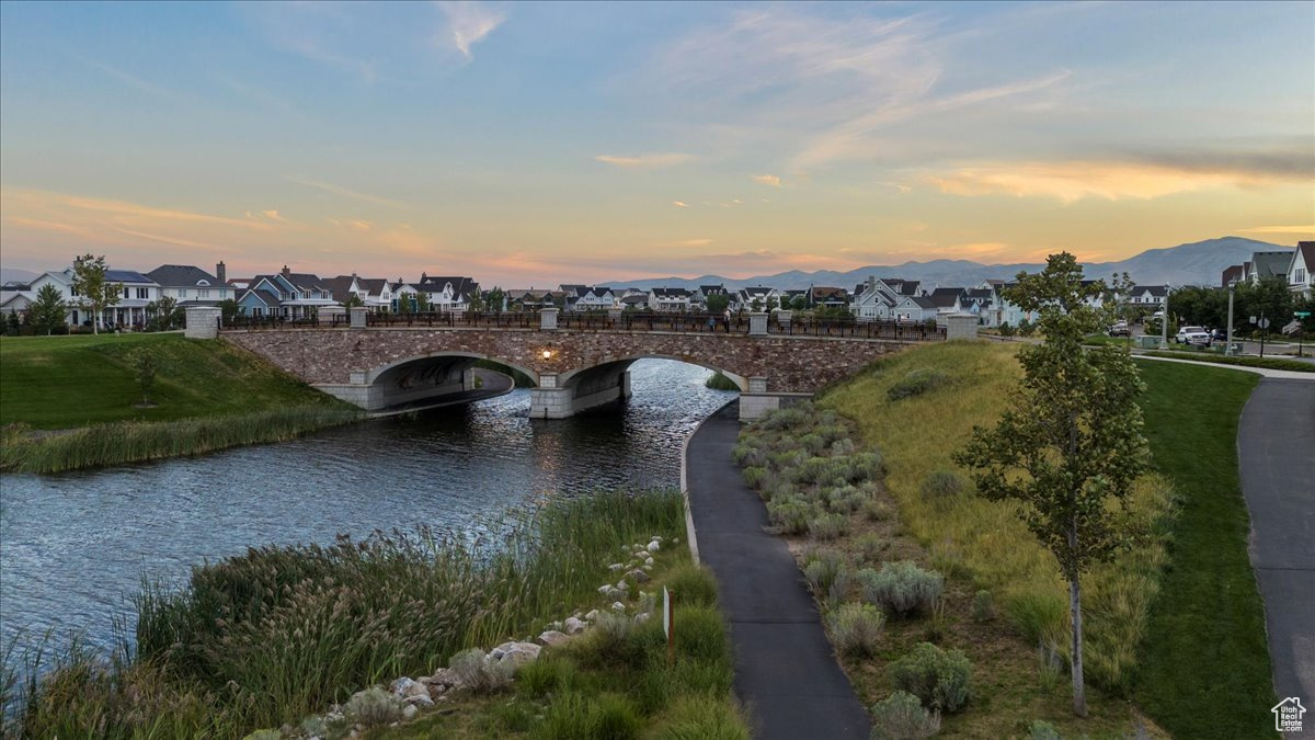 10767 S Lake Terrace Ave, South Jordan, Utah image 39