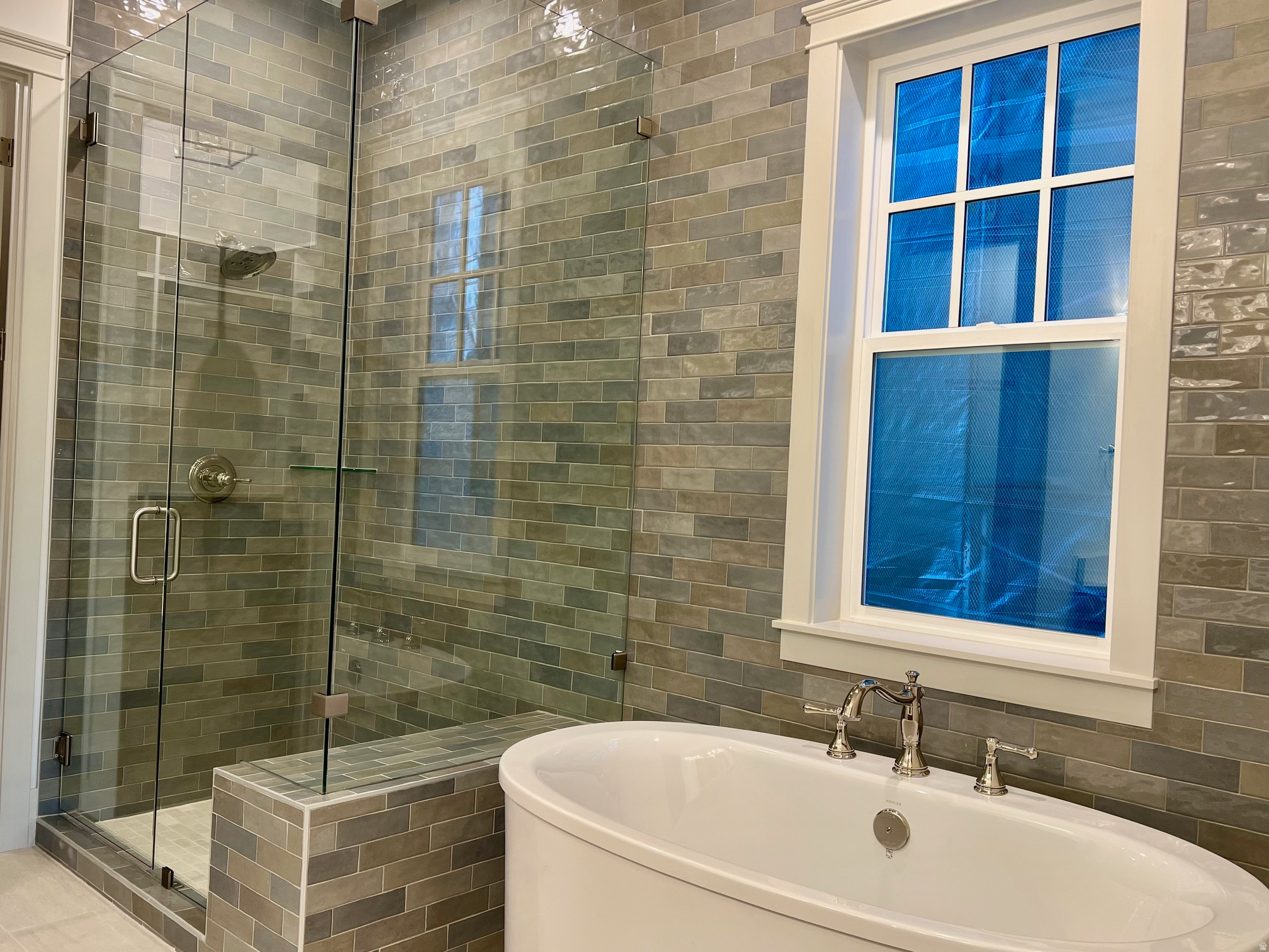 DAYBREAK - Residential