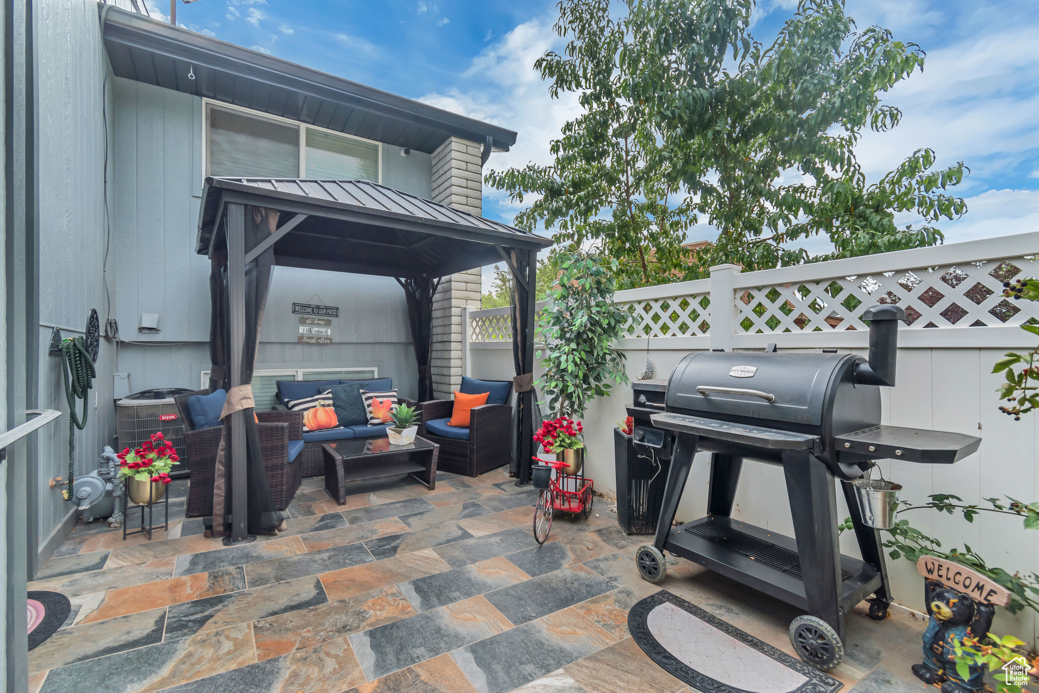 SUNSET HILLS - Residential