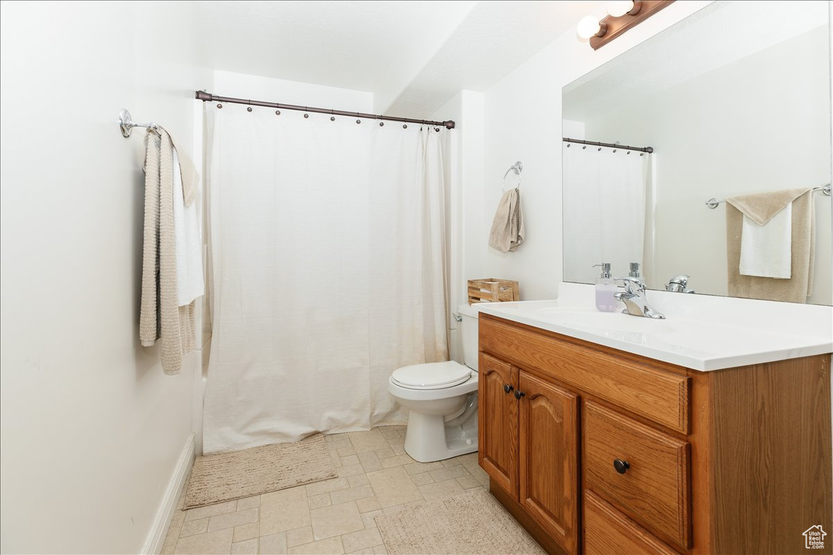 QUINNCOURT.GOGLADLY.COM - Residential Income