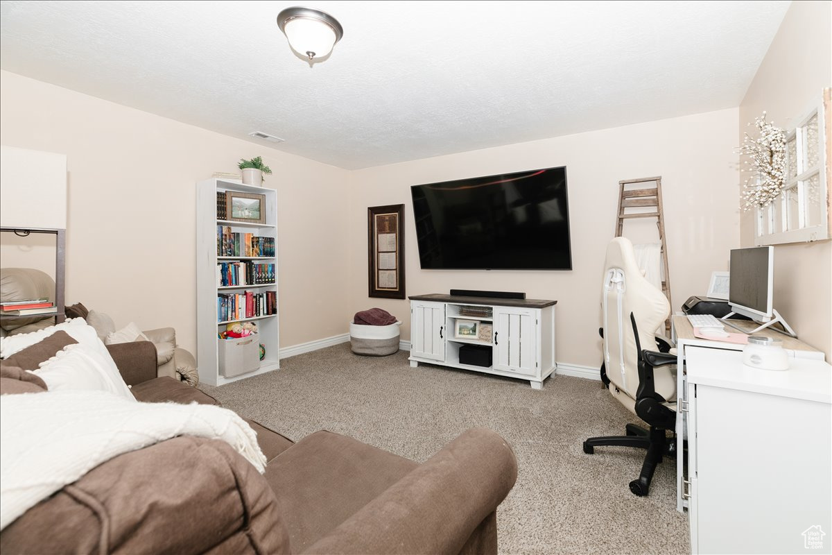 QUINNCOURT.GOGLADLY.COM - Residential Income