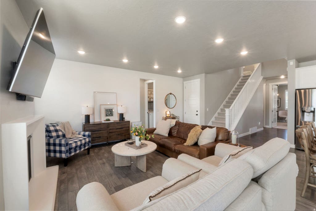 Photo of 2319 N 3370 W, Lehi, UT 84048 (MLS # 2162763)