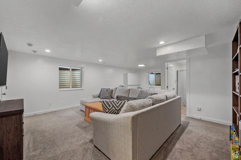 Tiny photo for 162 W 690 N, Santaquin, UT 84655 (MLS # 2113357)