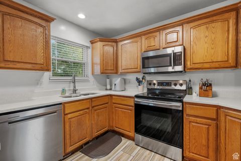 Tiny photo for 162 W 690 N, Santaquin, UT 84655 (MLS # 2113357)