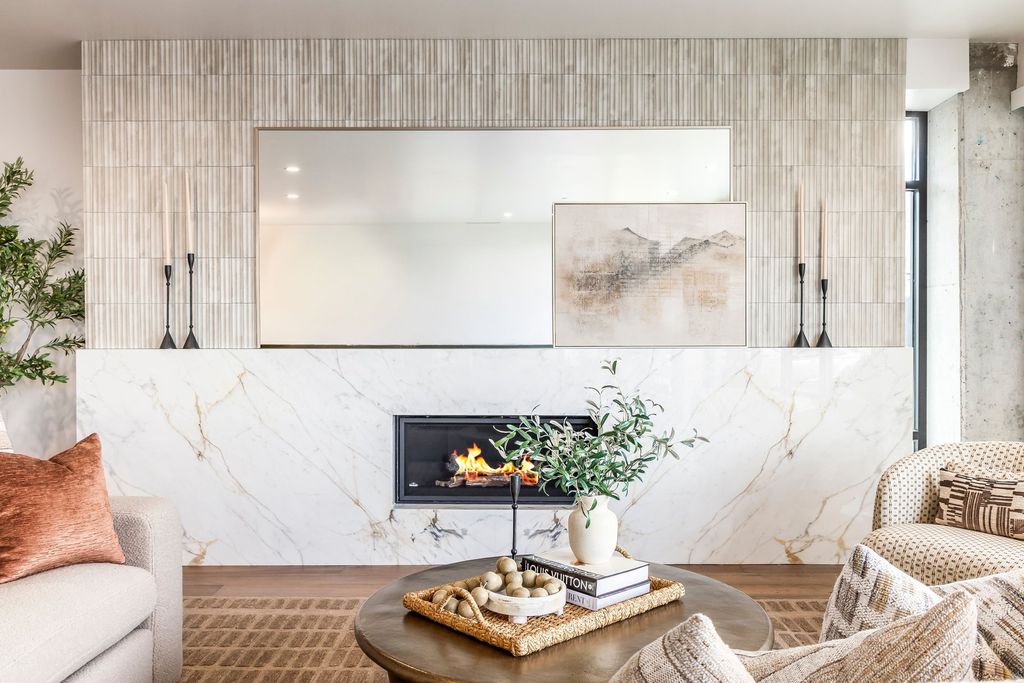 Photo of 7371 S CANYON CENTRE PKWY #210, Cottonwood Heights, UT 84121 (MLS # 2151018)