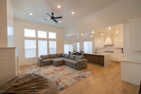 Tiny photo for 293 N PHEASANT DR, Mapleton, UT 84664 (MLS # 2142567)