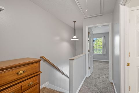 Tiny photo for 962 N INDEPENDENCE Ave W, Provo, UT 84604 (MLS # 2125114)