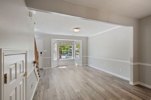 Tiny photo for 962 N INDEPENDENCE Ave W, Provo, UT 84604 (MLS # 2125114)