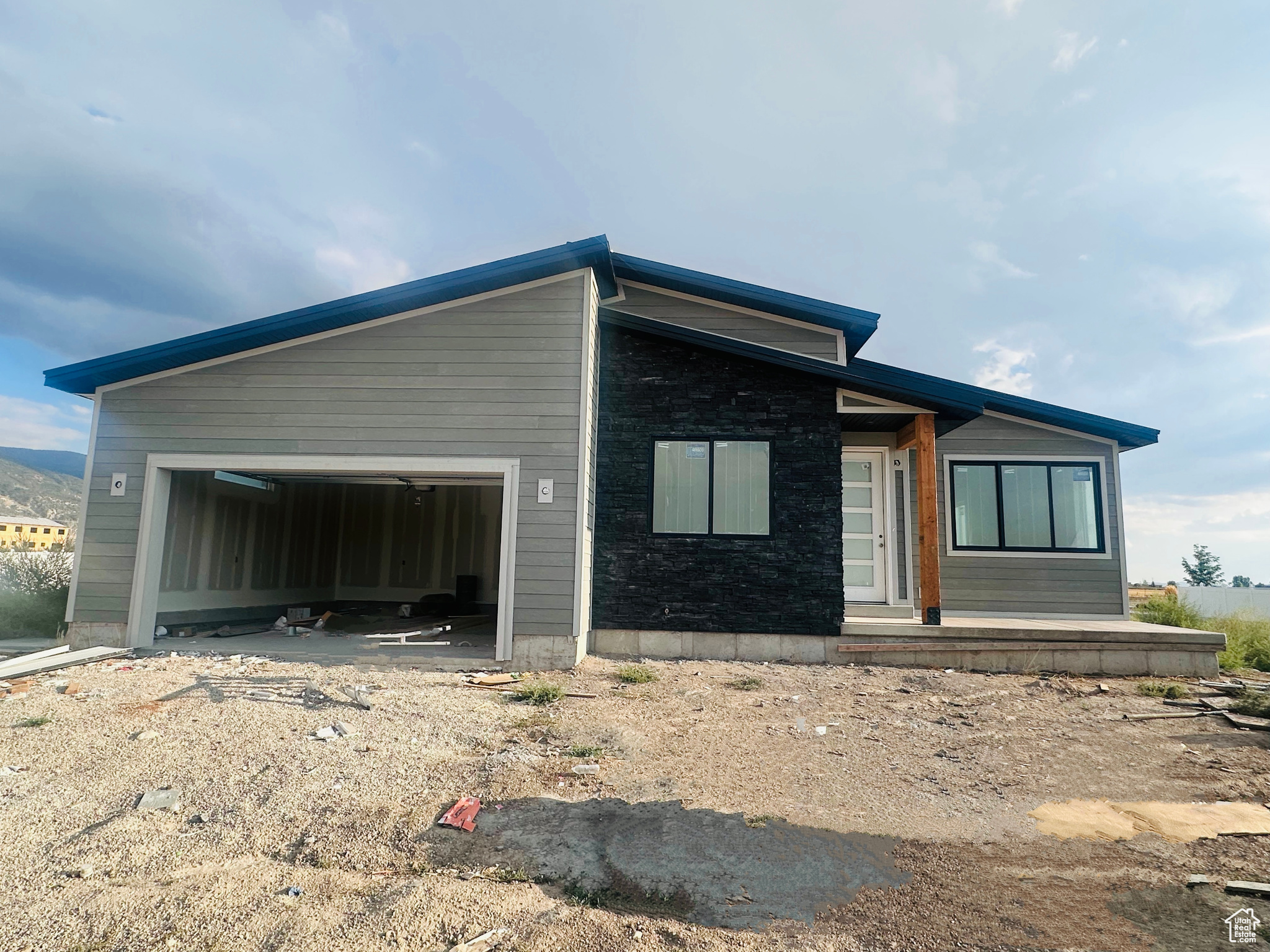 EPHRAIM CROSSING - Residential