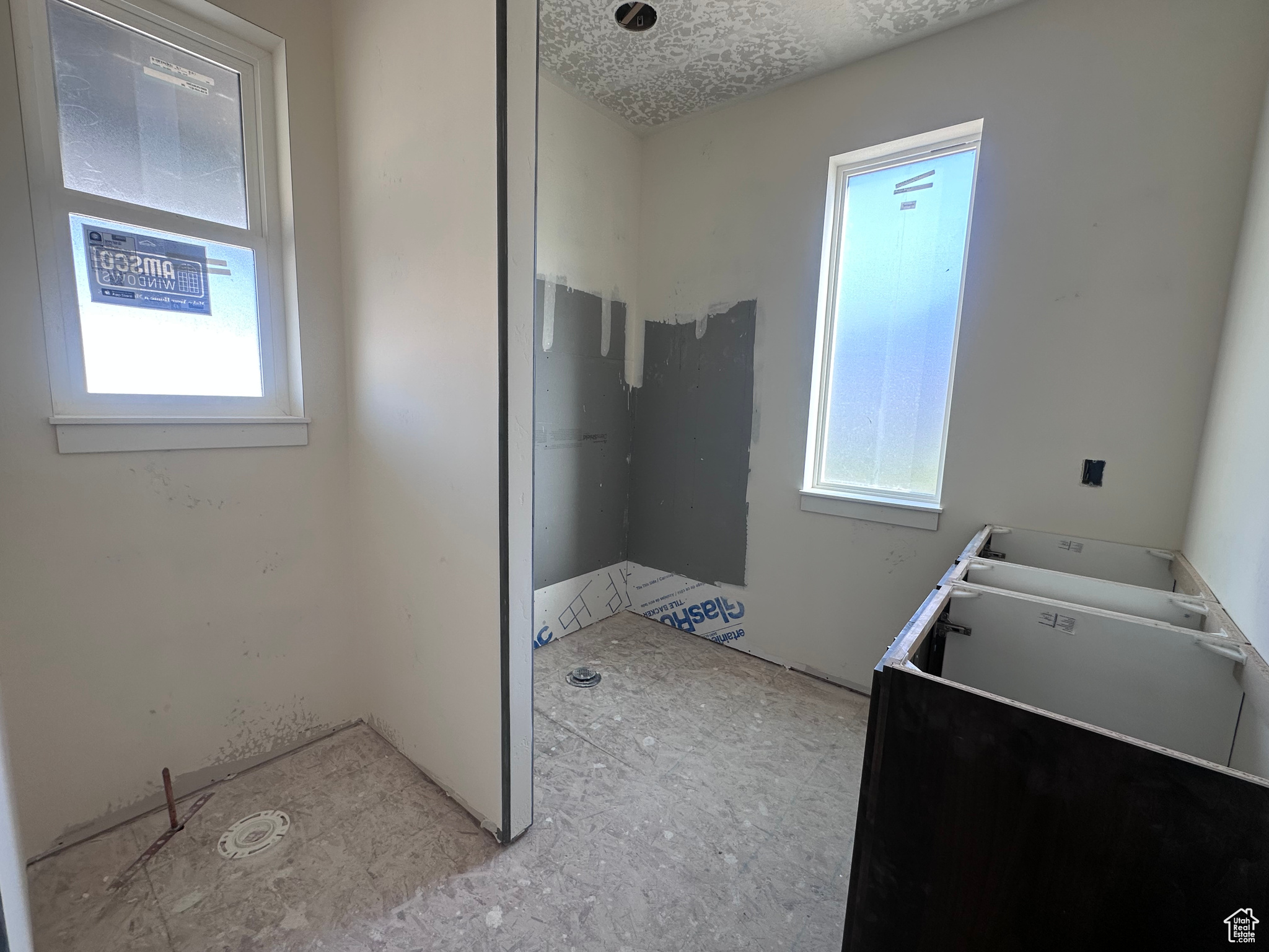 EPHRAIM CROSSING - Residential