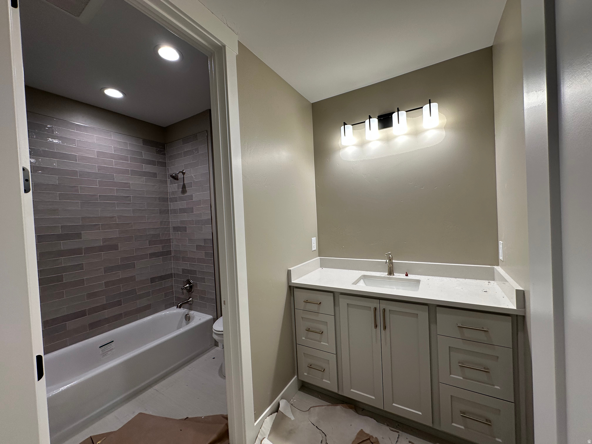 HIGHLANDS AT ELK RIDGE - Residential