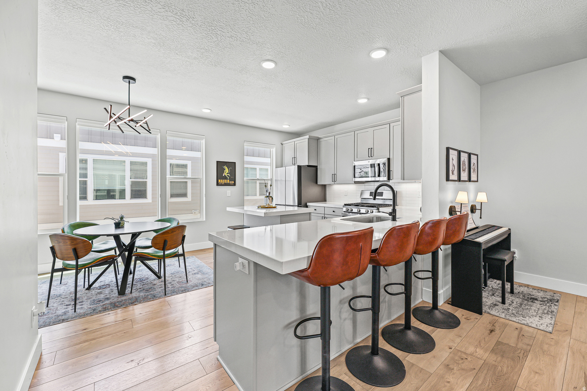 PRESTWICK - Residential
