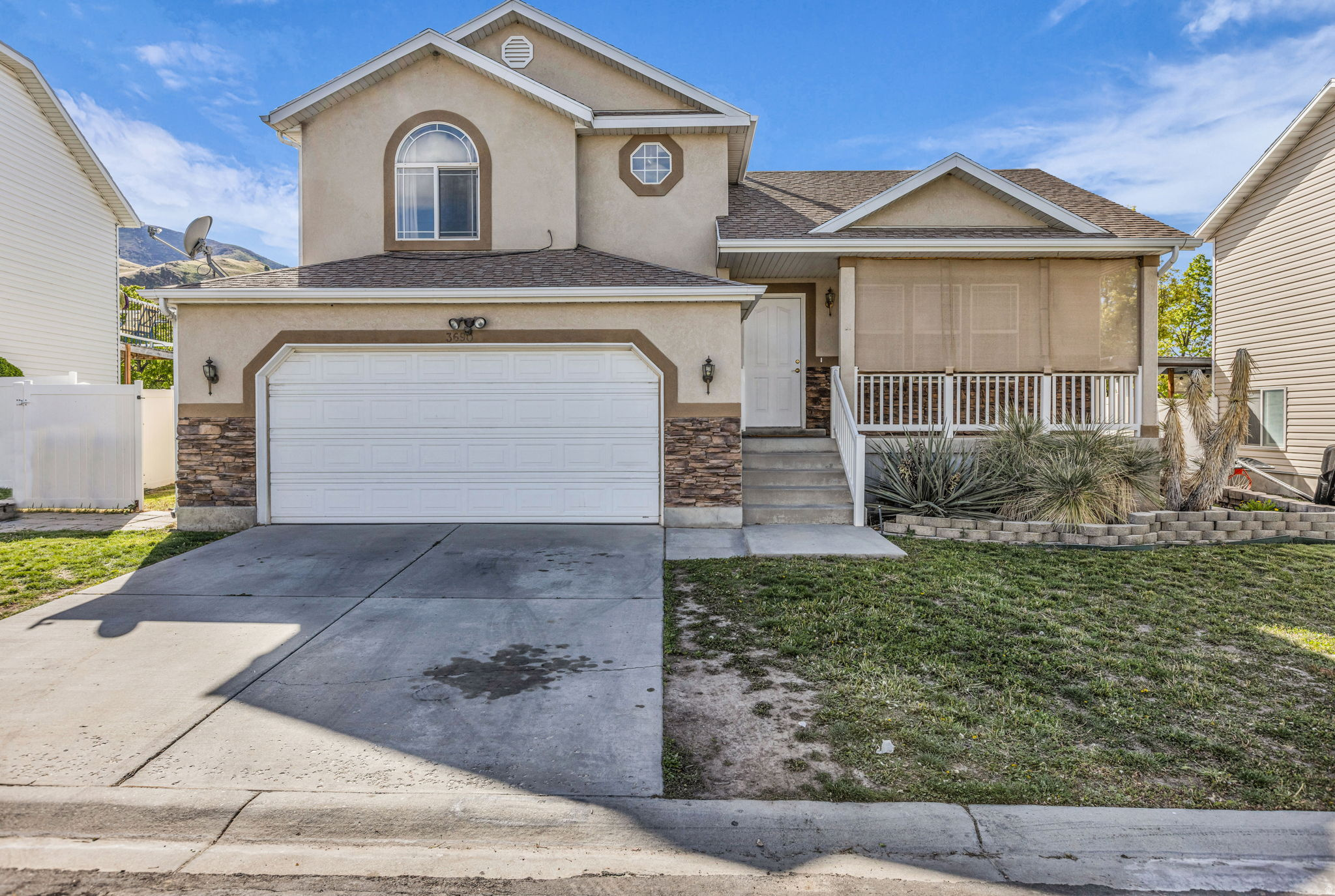 COTTAGES AT ELK RUN - Residential