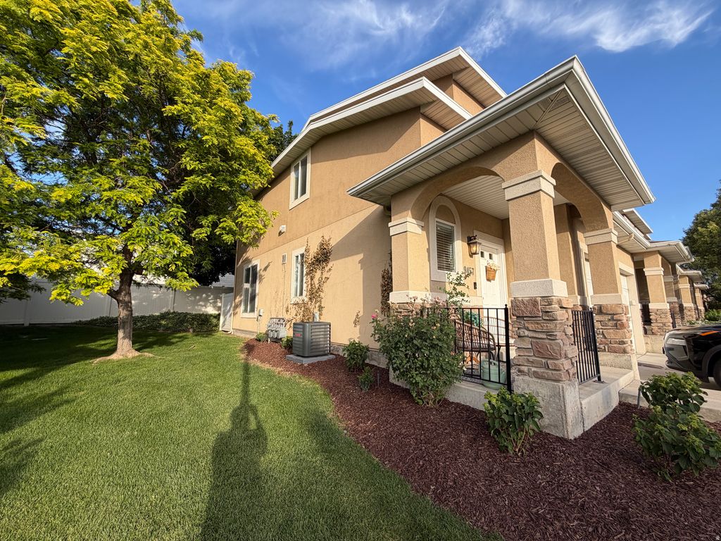 Photo of 9457 S HIDDEN POINT DR W, Sandy, UT 84070 (MLS # 2166509)