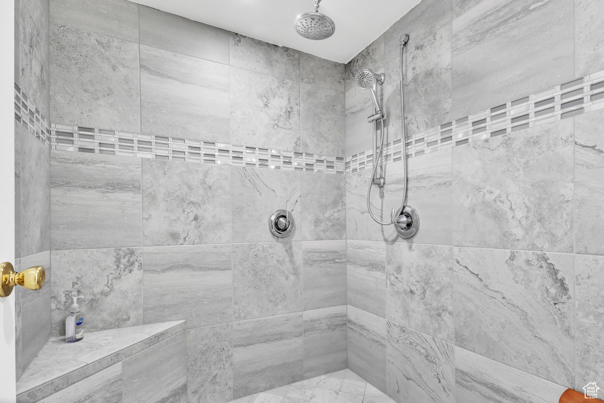 ASPEN ESTATES - Residential