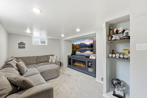 Tiny photo for 2177 E MABEY DR, Salt Lake City, UT 84109 (MLS # 2124854)