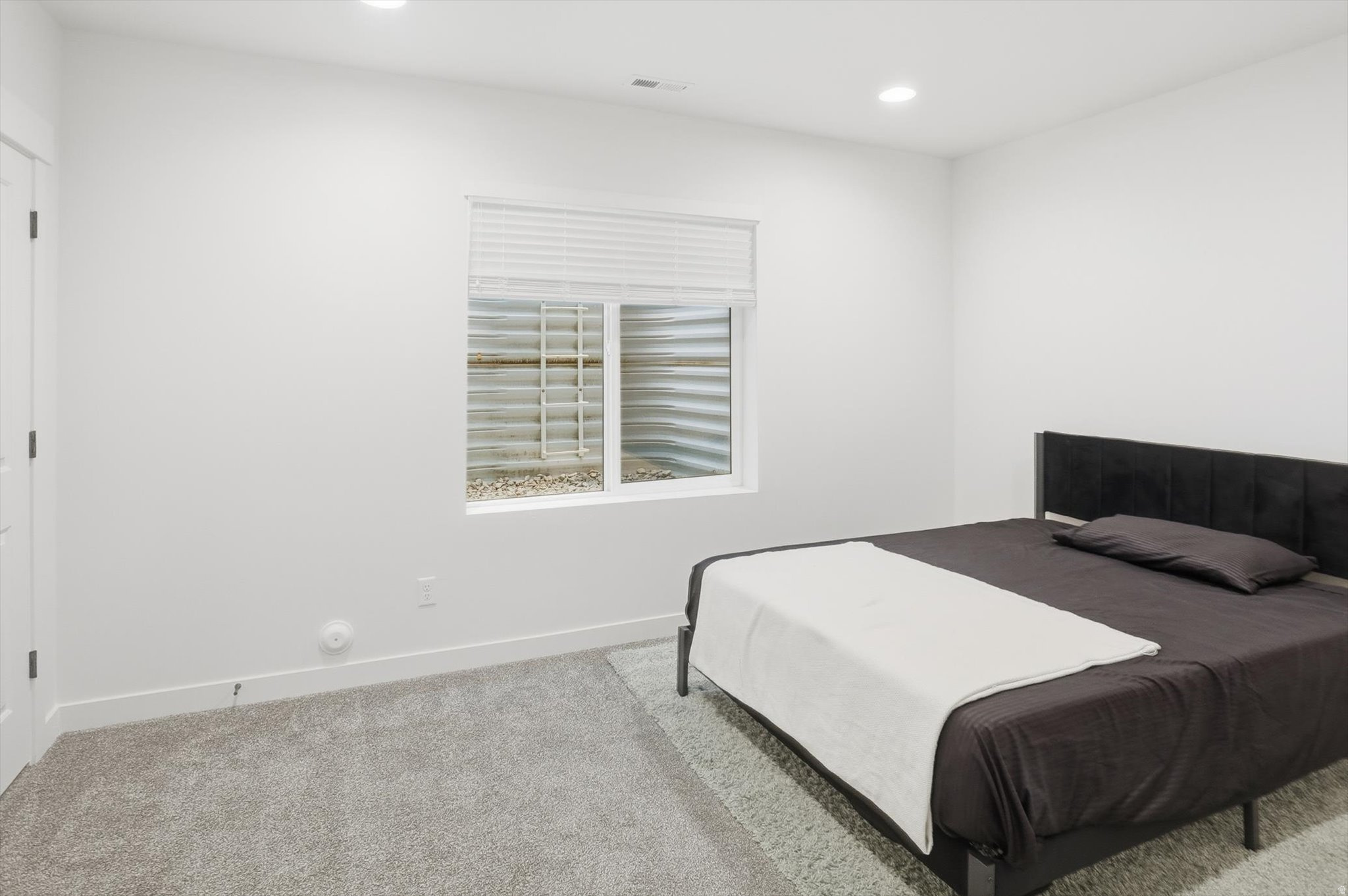 DAYBREAK - Residential