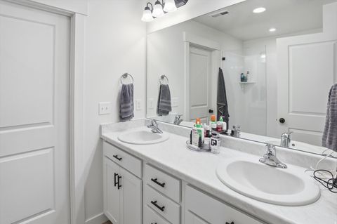 Tiny photo for 11754 S SILVER POND DR W, South Jordan, UT 84009 (MLS # 2128788)