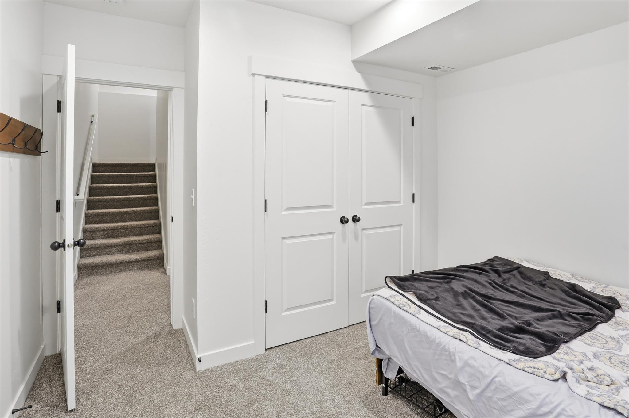 DAYBREAK - Residential