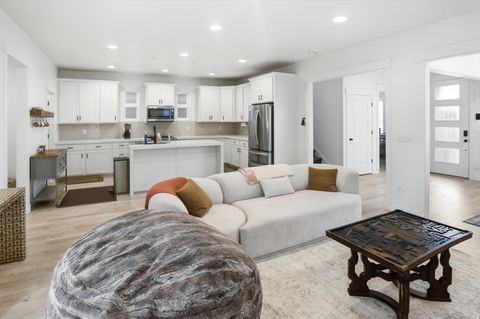 Tiny photo for 11754 S SILVER POND DR W, South Jordan, UT 84009 (MLS # 2128788)