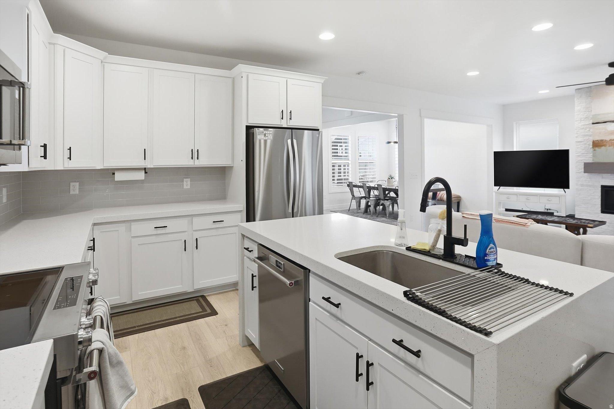 DAYBREAK - Residential