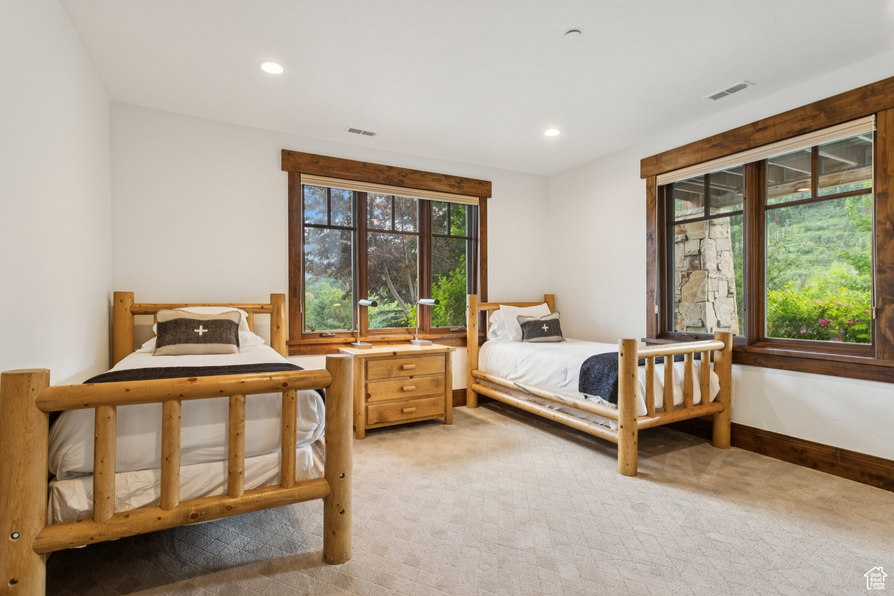 Park City, Utah 84098, United States, 5 Bedrooms Bedrooms, ,5 BathroomsBathrooms,Residential,Active,163094