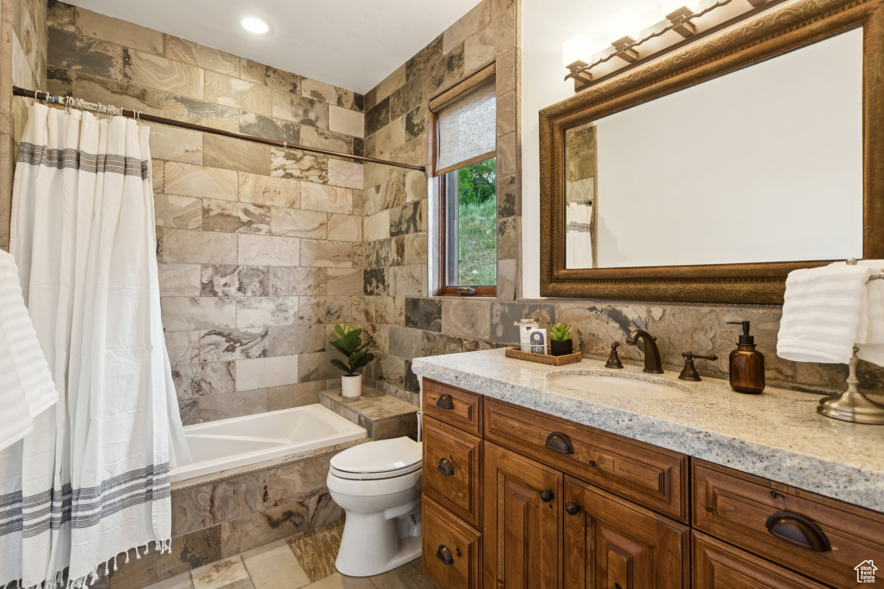 Park City, Utah 84098, United States, 5 Bedrooms Bedrooms, ,5 BathroomsBathrooms,Residential,Active,163094