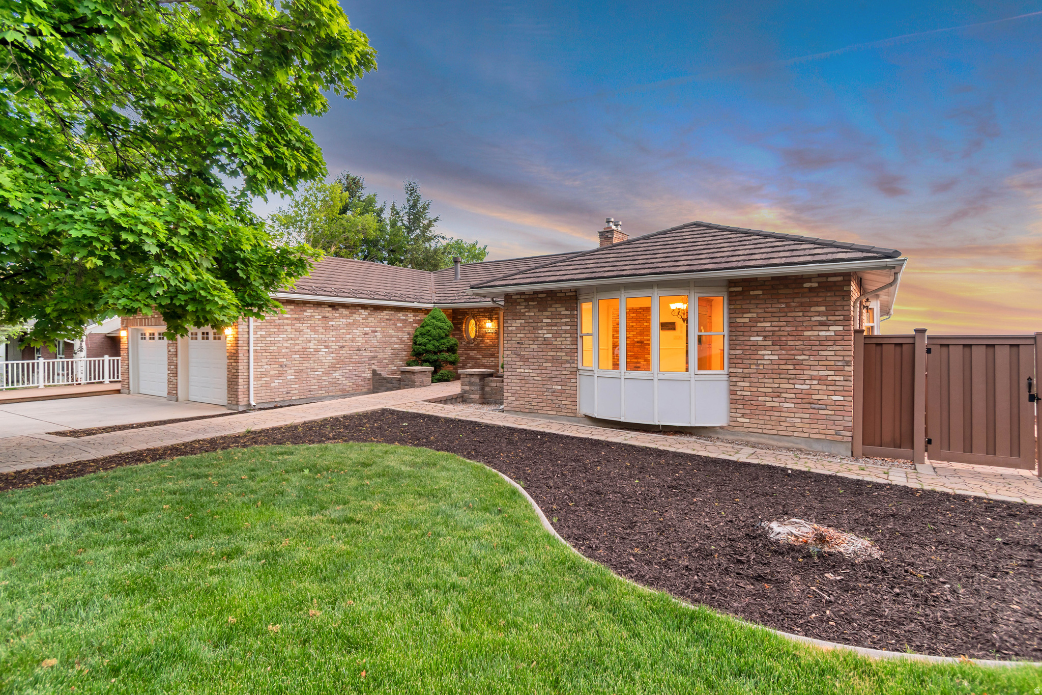 OAK HILLS SUB - Residential