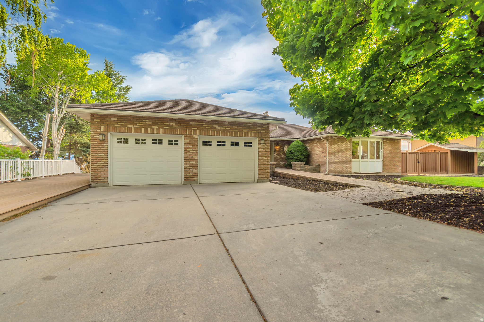 OAK HILLS SUB - Residential