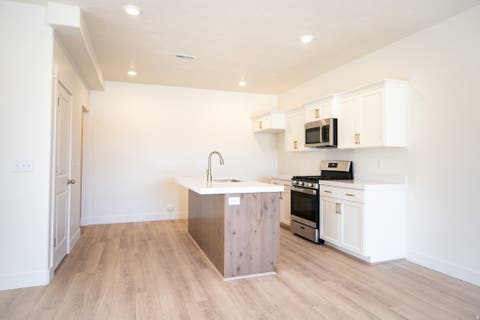 Tiny photo for 510 W 1875 N, Harrisville, UT 84404 (MLS # 2170238)