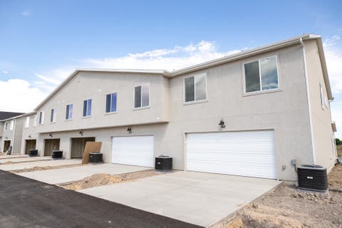 Tiny photo for 510 W 1875 N, Harrisville, UT 84404 (MLS # 2170238)