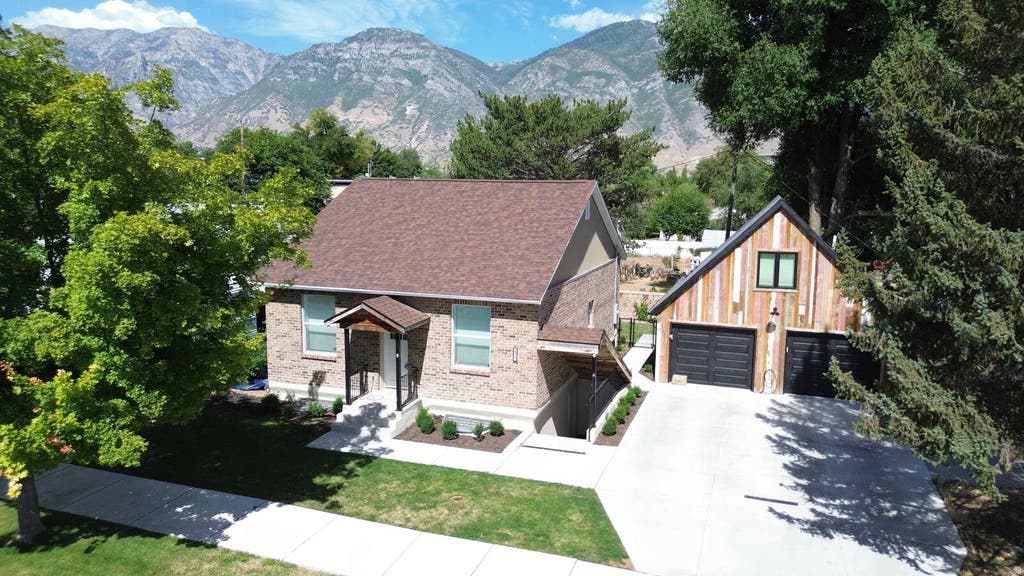 Photo of 475 S 800 W, Provo, UT 84601 (MLS # 2180575)