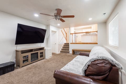 Tiny photo for 1523 N 150 W, Bountiful, UT 84010 (MLS # 2173738)