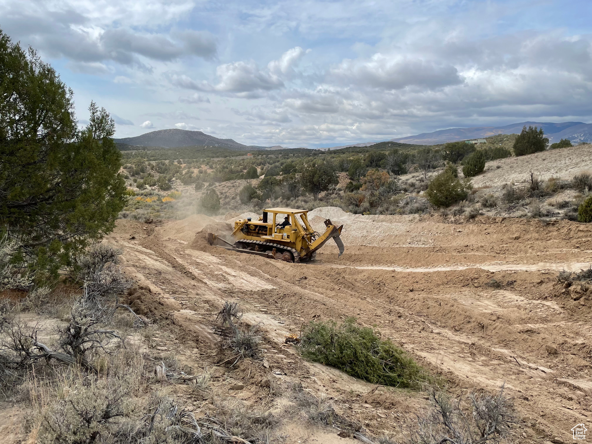 DEEP CREEK RANCHES - Land