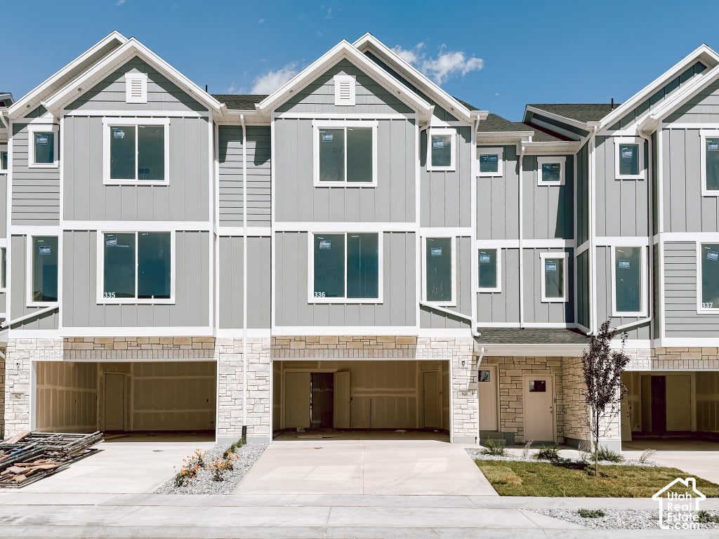 Photo of 942 W MOUNTAIN HOLLOW WAY N #336, Lehi, UT 84048 (MLS # 2187075)