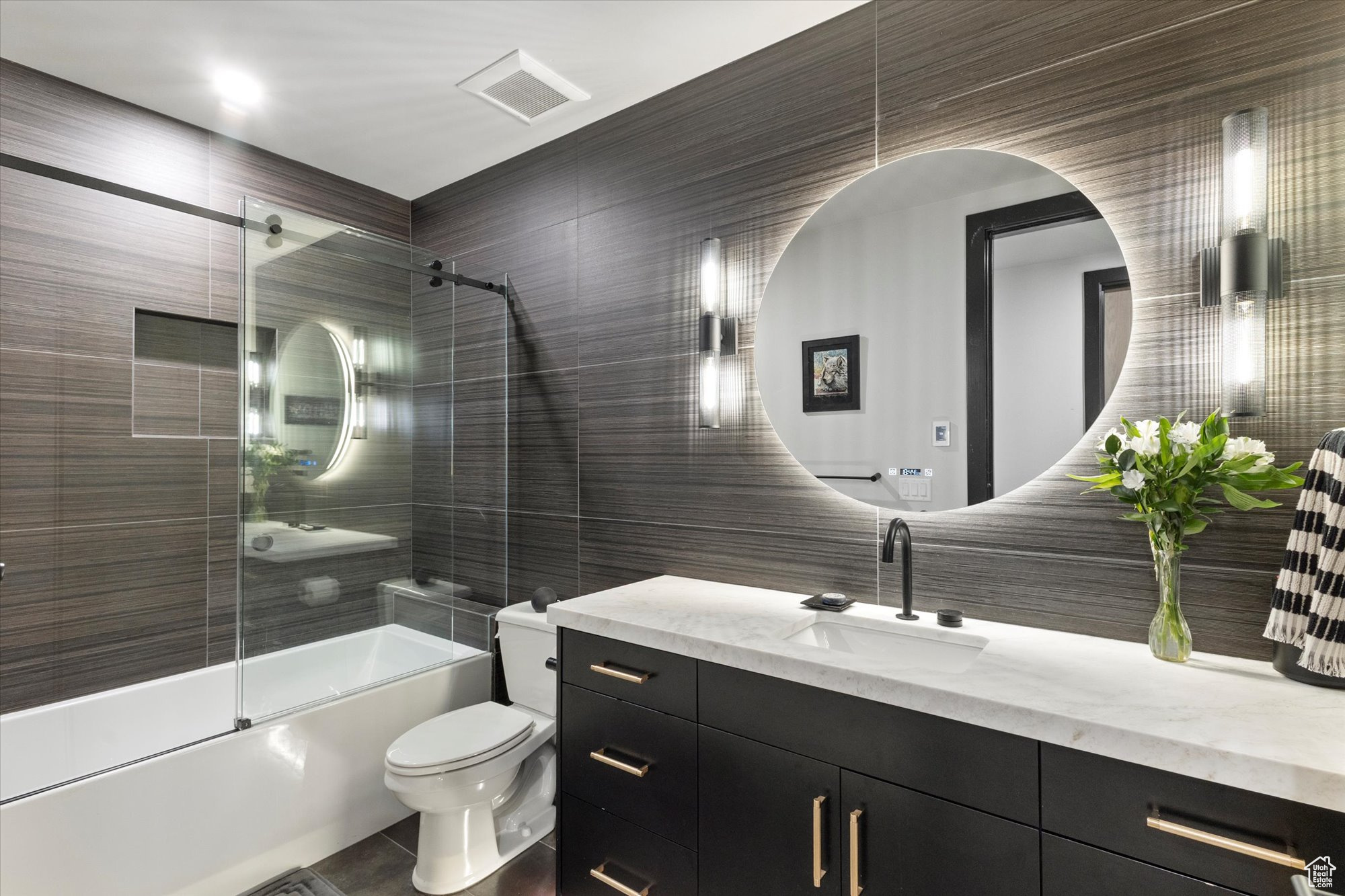 TUHAYE - Residential