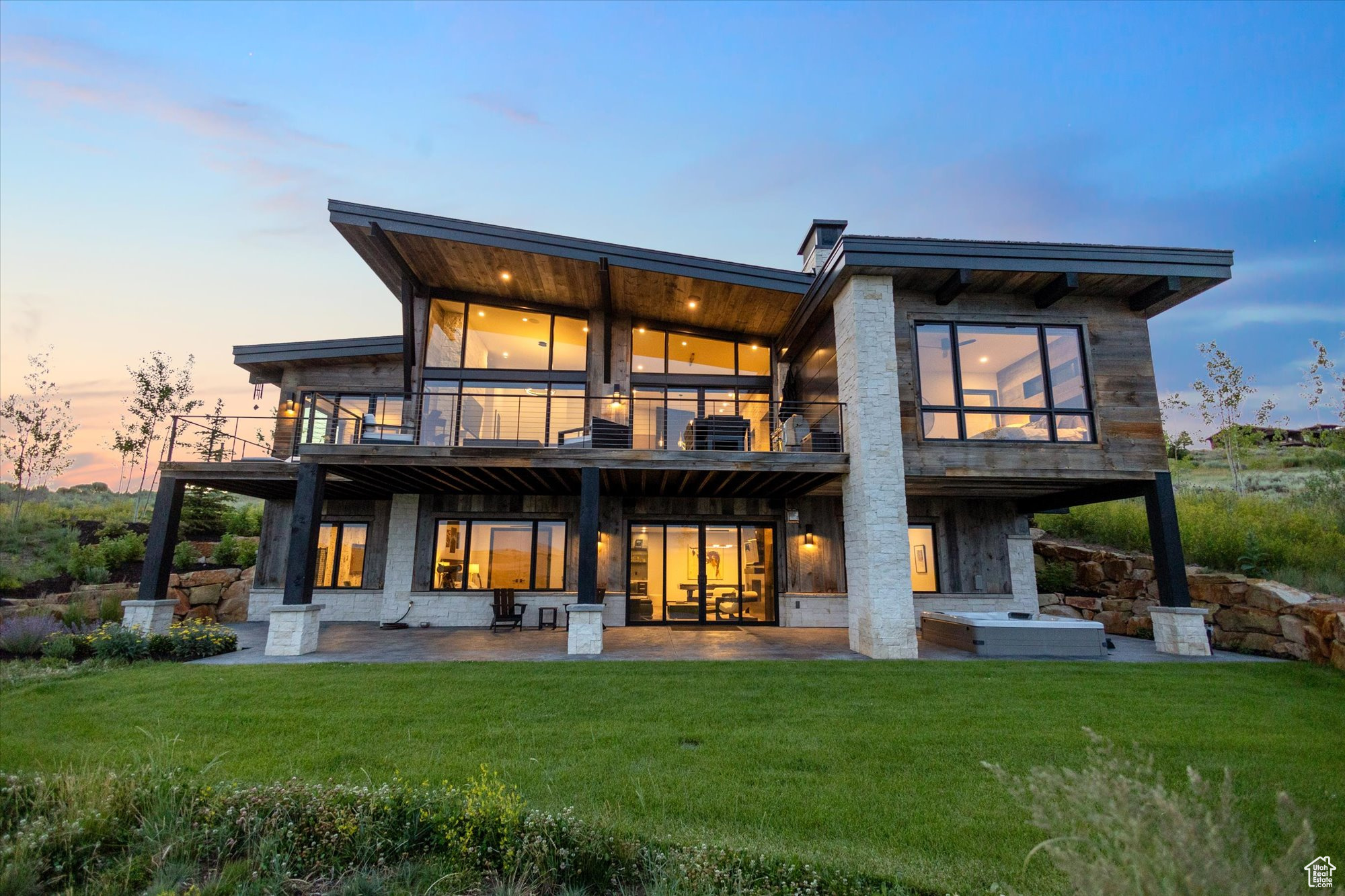 TUHAYE - Residential