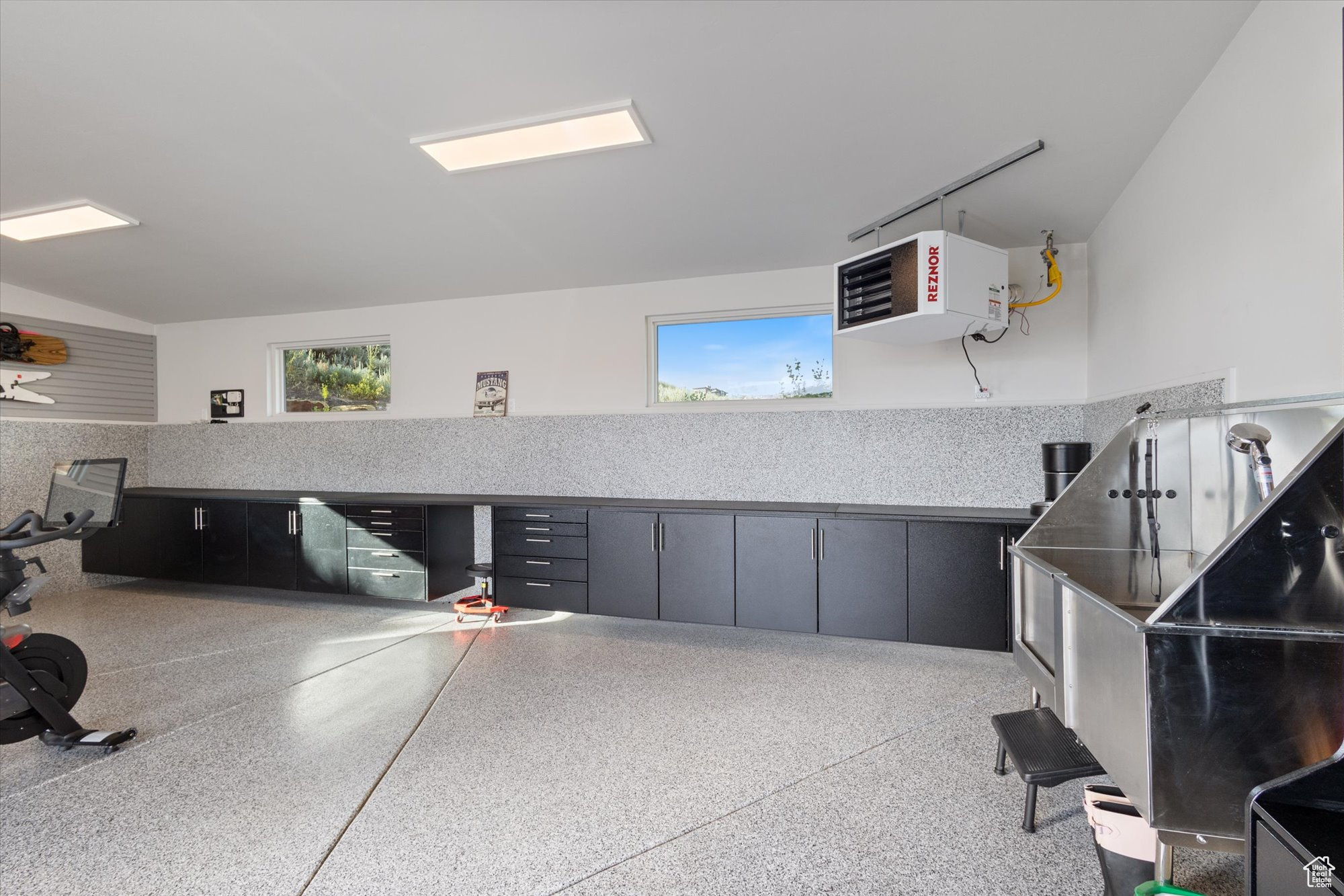 TUHAYE - Residential