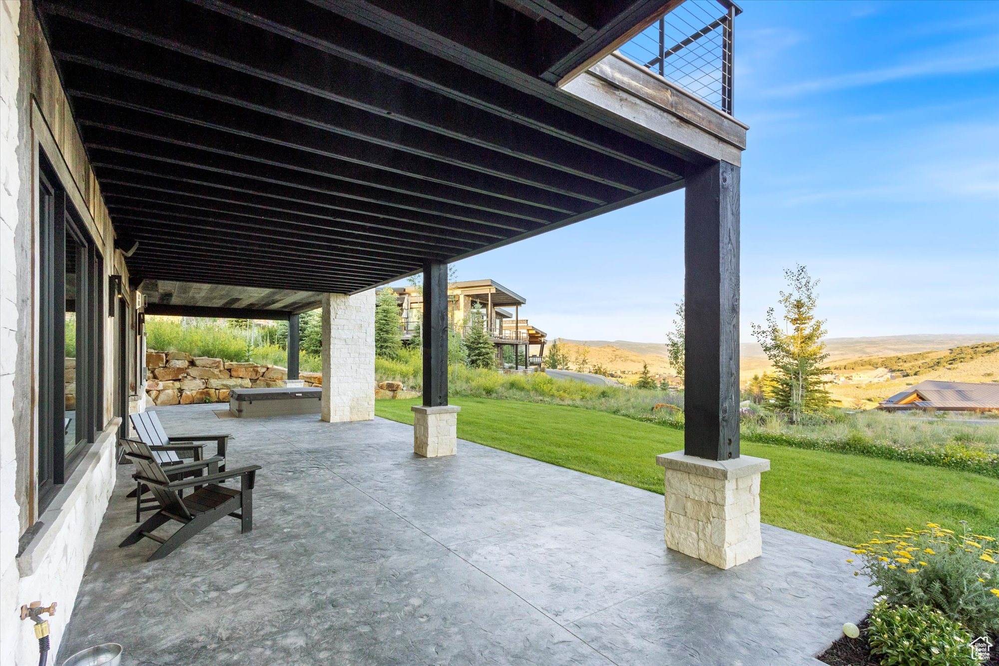 TUHAYE - Residential