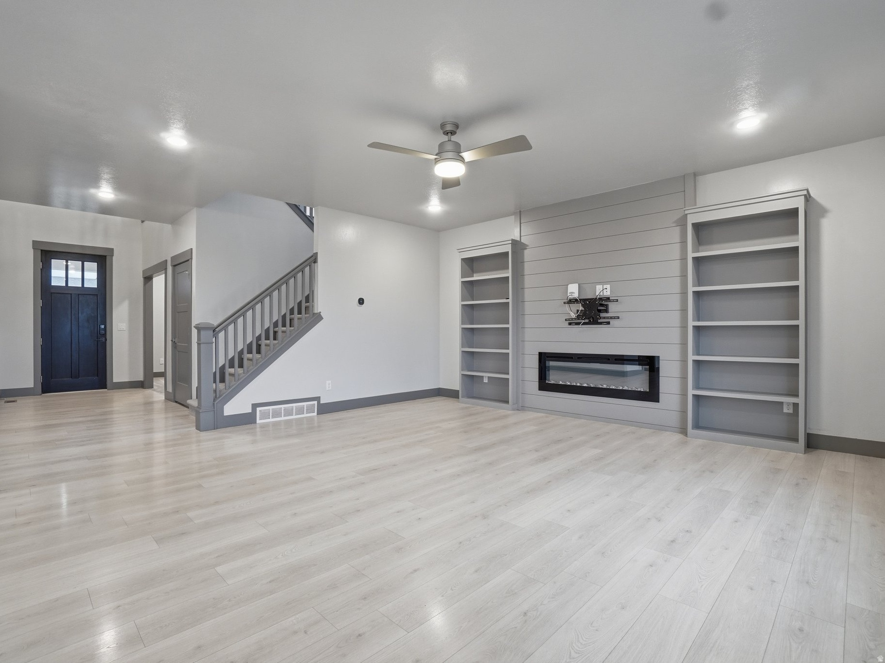 NORTHWOOD HILLS - Residential