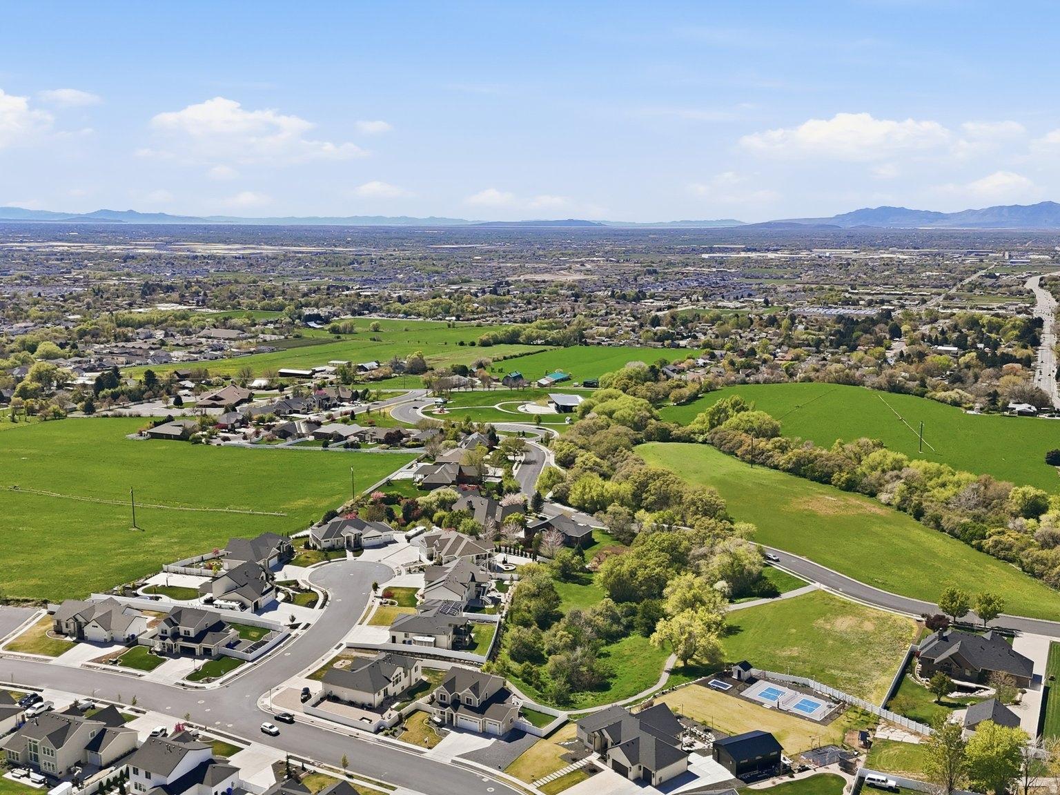 NORTHWOOD HILLS - Residential