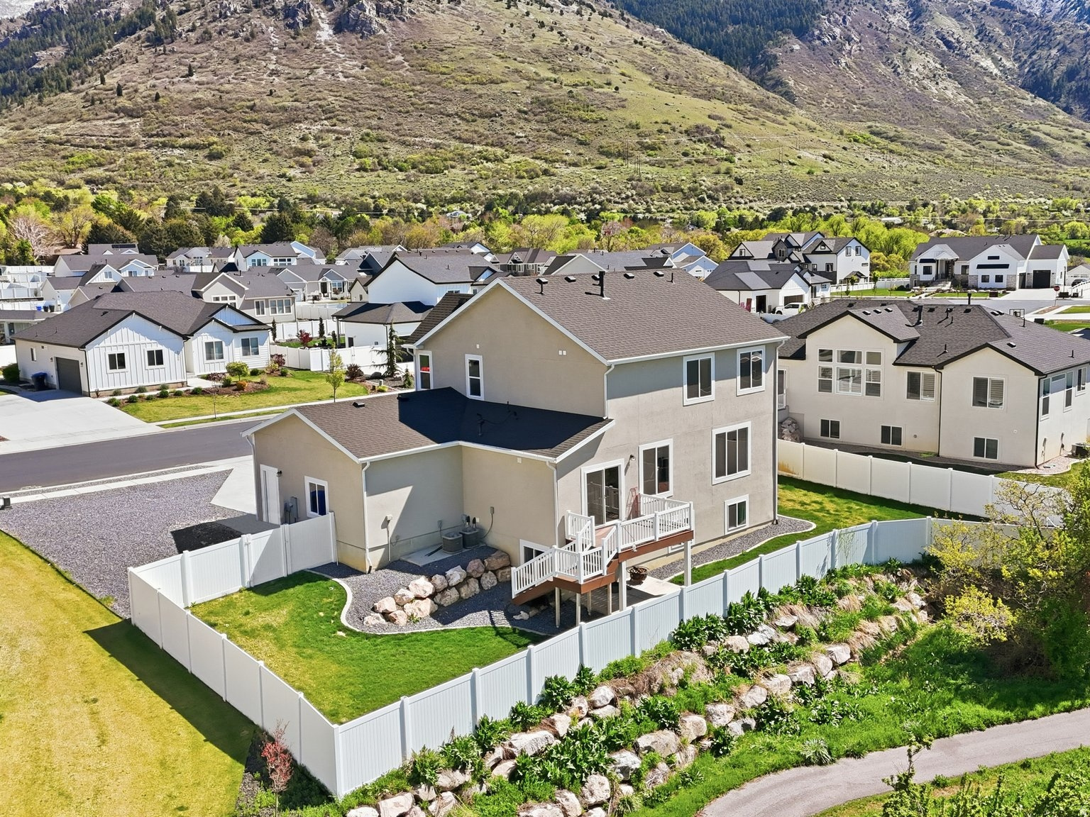 NORTHWOOD HILLS - Residential