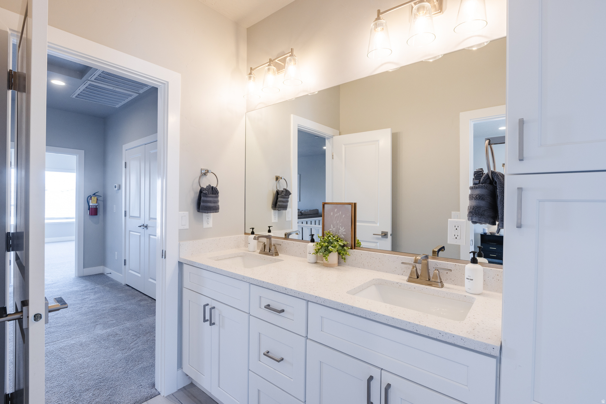 ZION VILLAGE TWHM - Residential