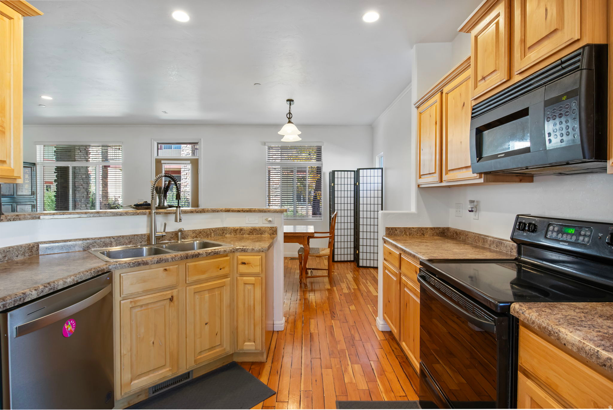 CARRIAGE HOME CONDOMINIUMS - Residential