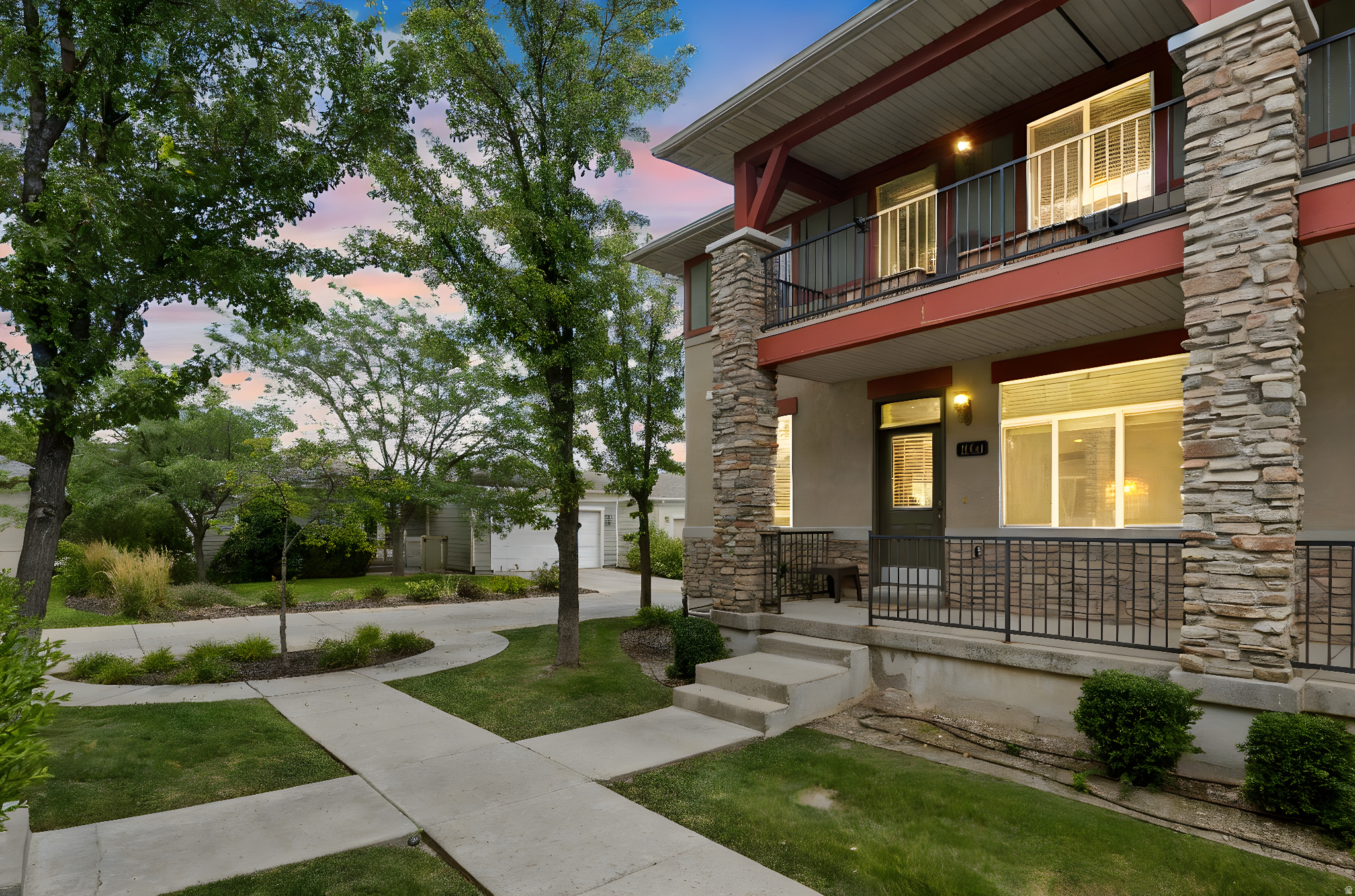 CARRIAGE HOME CONDOMINIUMS - Residential